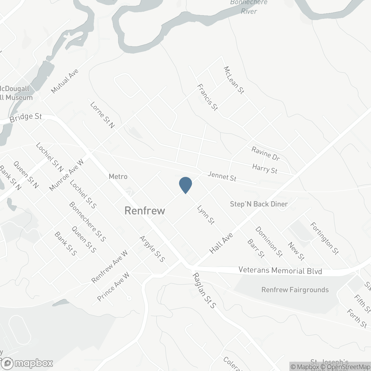 128 RENFREW AVENUE E, Renfrew, Ontario K7V 2W9